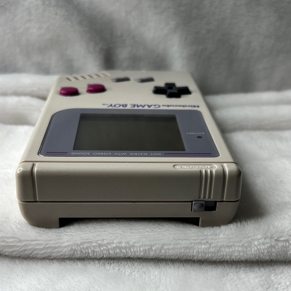 VINTAGE - Nintendo Game Boy Handheld - Picture 5 of 7